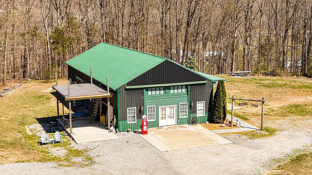 1967 Highway 52 E Portland TN 37148