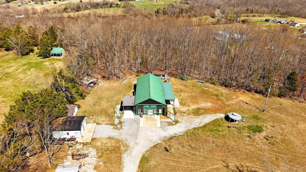 1967 Highway 52 E Portland TN 37148