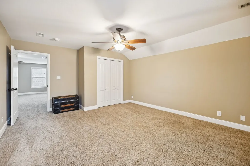 188 Whitman Alley Clarksville TN 37043