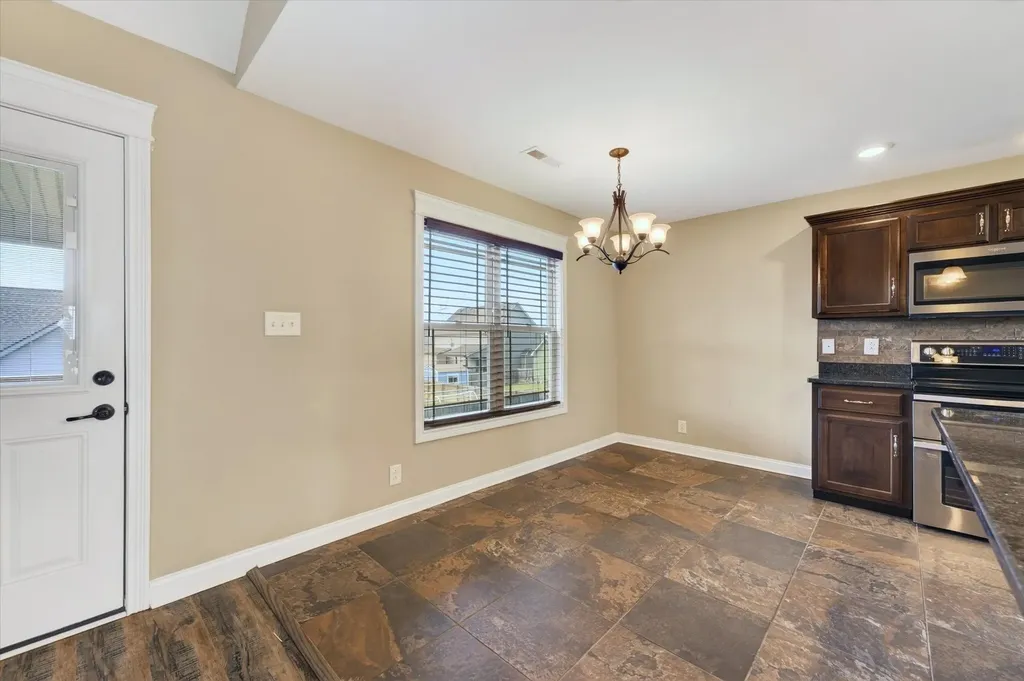 3876 Maliki Drive Clarksville TN 37042