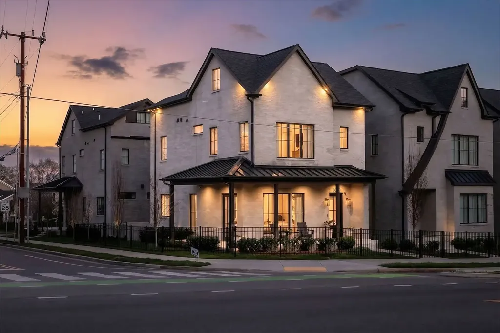 2080 12th Ave, S Nashville TN 37204