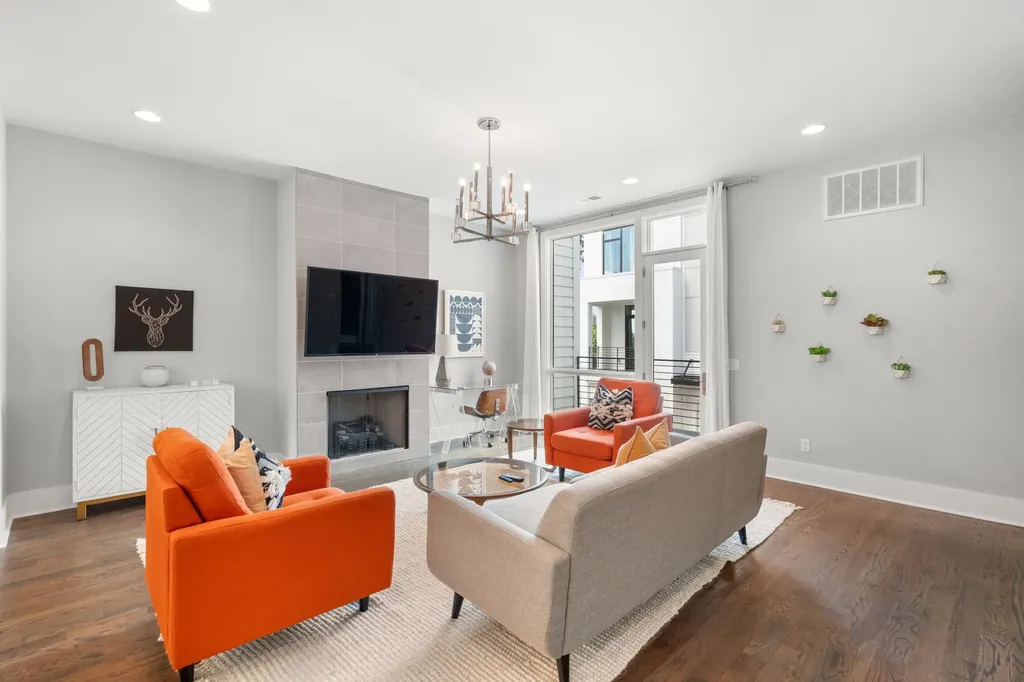 1005 12th Ave, S Nashville TN 37203