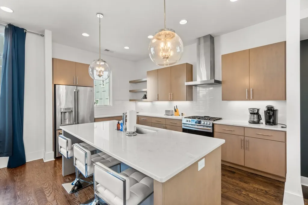 1005 12th Ave, S Nashville TN 37203