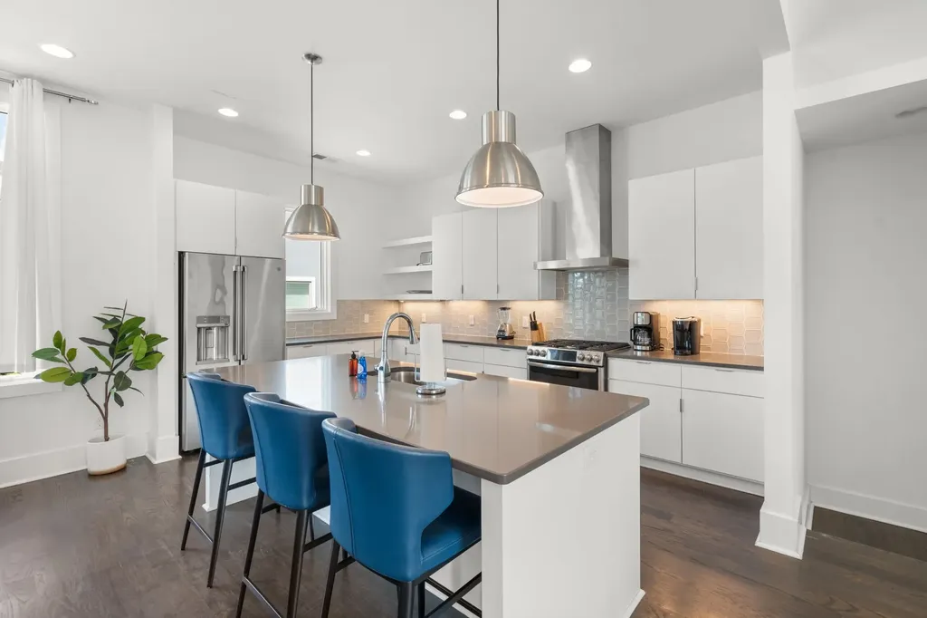 1005 12th Ave, S Nashville TN 37203