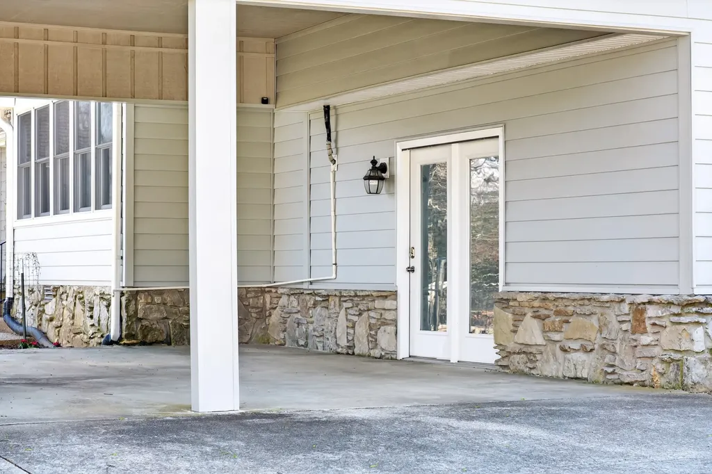 1610 Stop 30 Road Hendersonville TN 37075