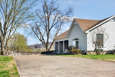 1610 Stop 30 Road Hendersonville TN 37075