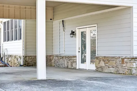 1610 Stop 30 Road Hendersonville TN 37075