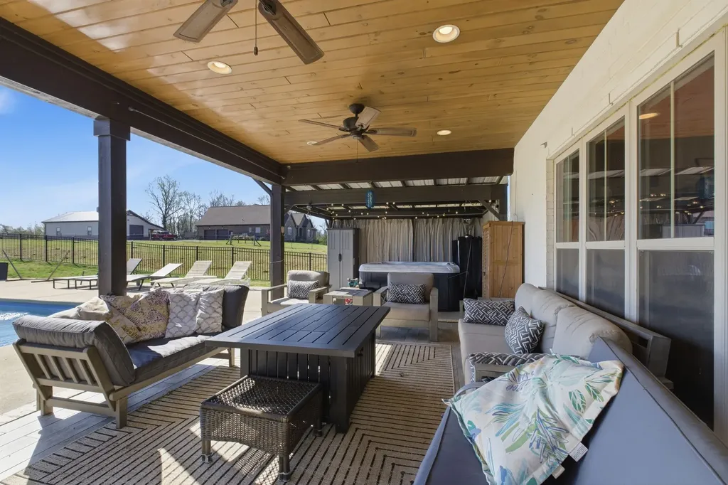 2474 Double Log Cabin Road Lebanon TN 37087