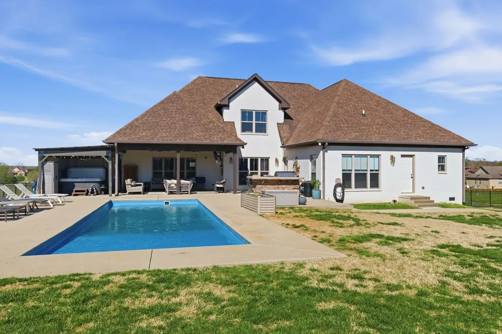 2474 Double Log Cabin Road Lebanon TN 37087