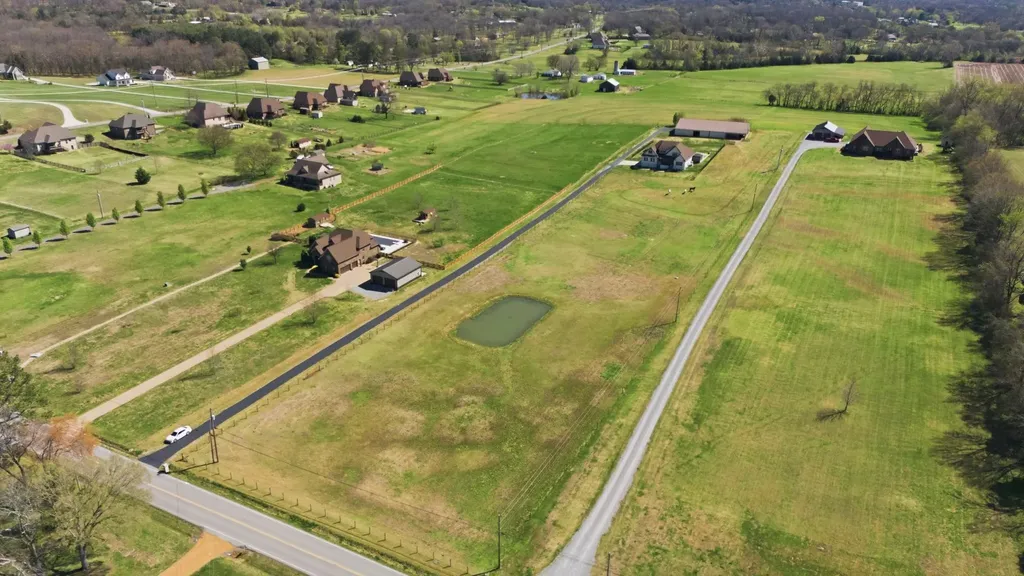 2474 Double Log Cabin Road Lebanon TN 37087