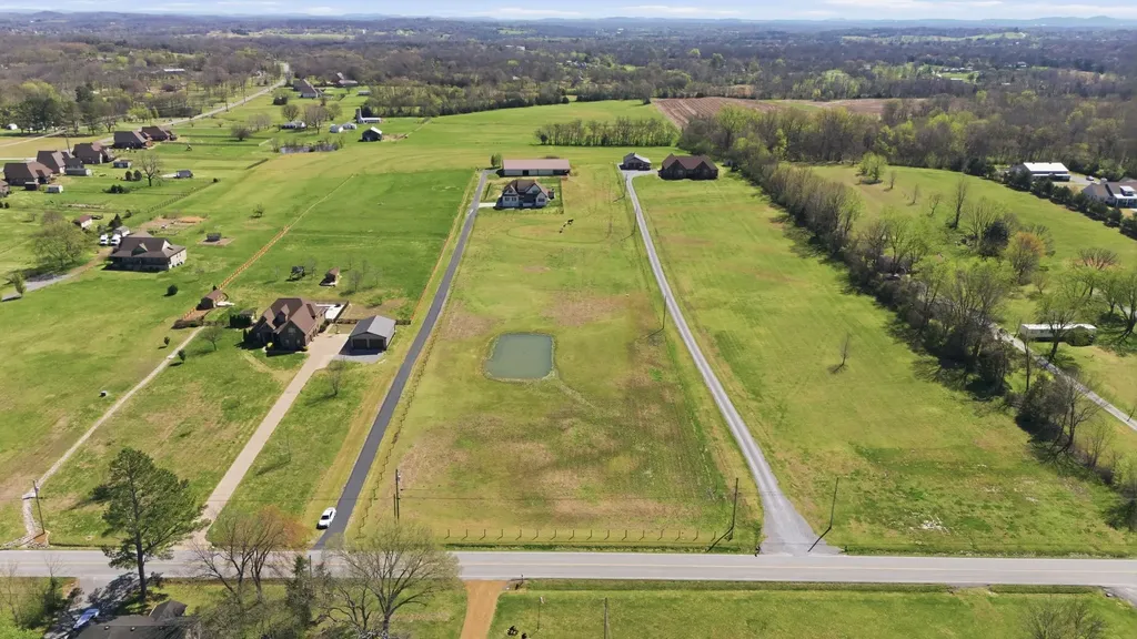 2474 Double Log Cabin Road Lebanon TN 37087