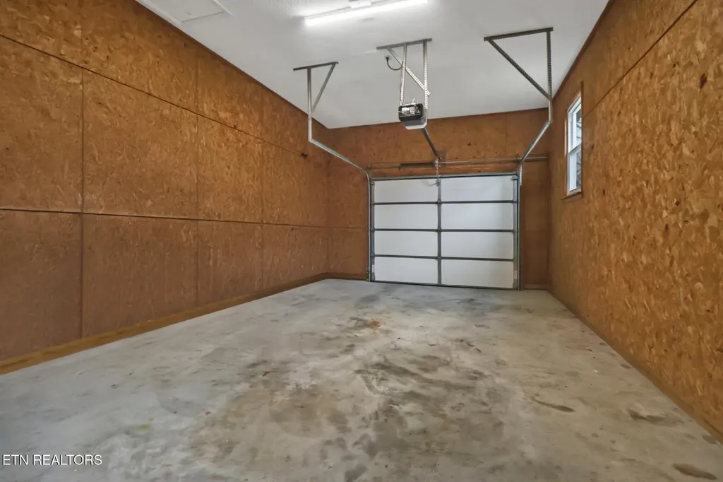115 Eagle Lane Crossville TN 38558