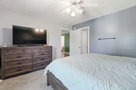 2014 Gardendale Drive Murfreesboro TN 37130
