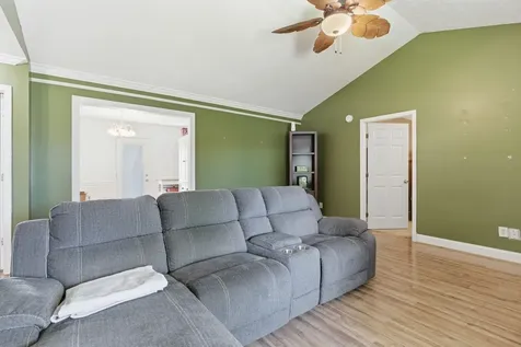 2014 Gardendale Drive Murfreesboro TN 37130