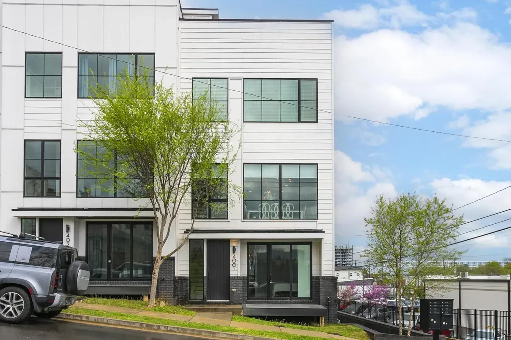 400 36th Ave, N Nashville TN 37209