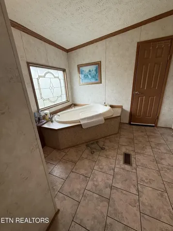 1978 Oloff Smith Road Allardt TN 38504