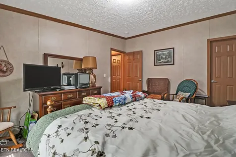 1978 Oloff Smith Road Allardt TN 38504