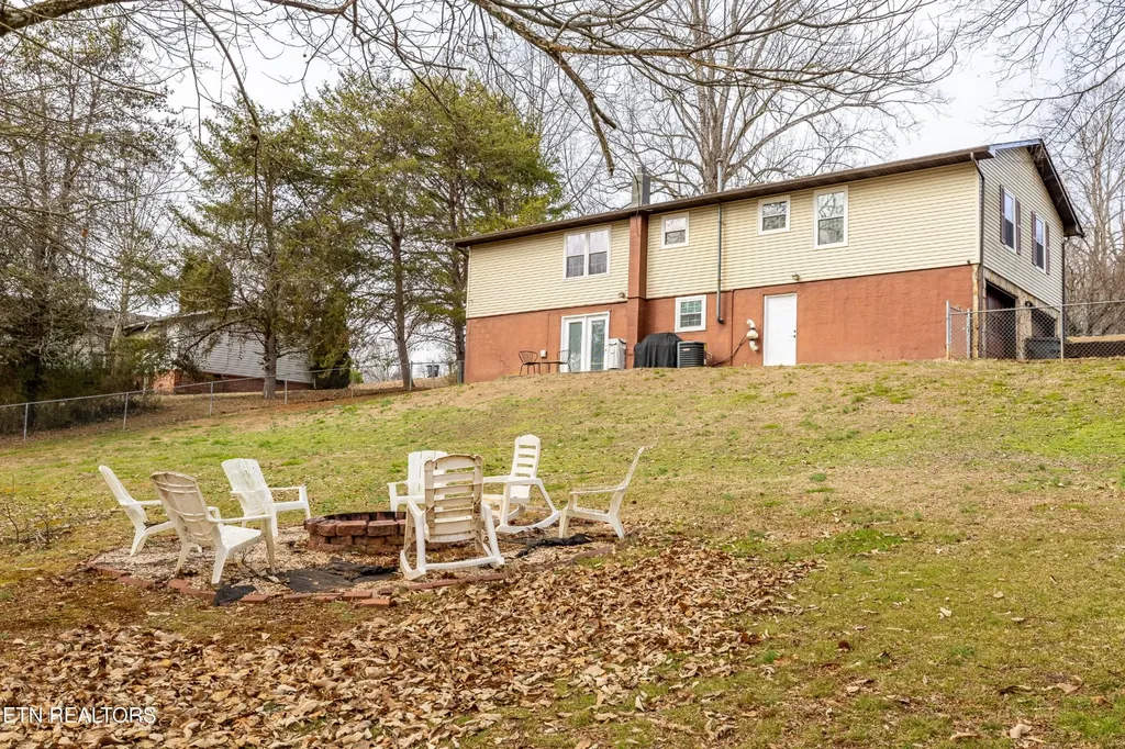 2802 Rambling Road Maryville TN 37801