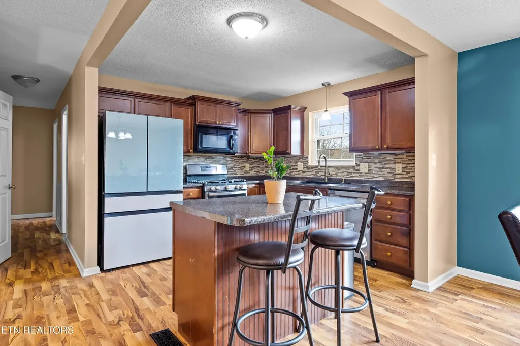 2802 Rambling Road Maryville TN 37801