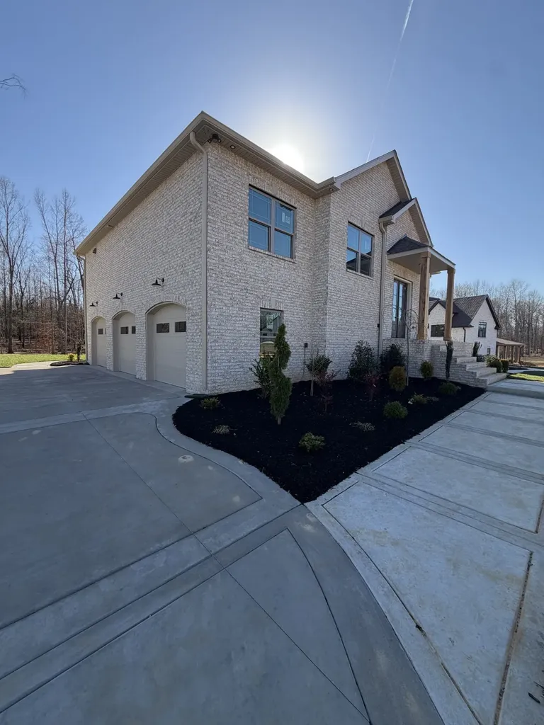 1280 Reda Drive Clarksville TN 37042