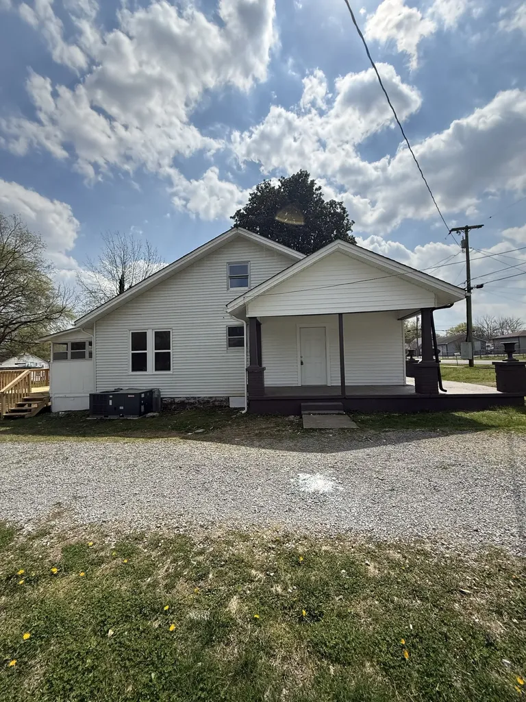 204 Hobson Avenue Shelbyville TN 37160