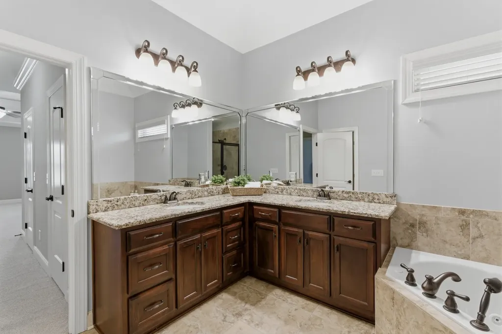 2146 Gorden Crossing Gallatin TN 37066
