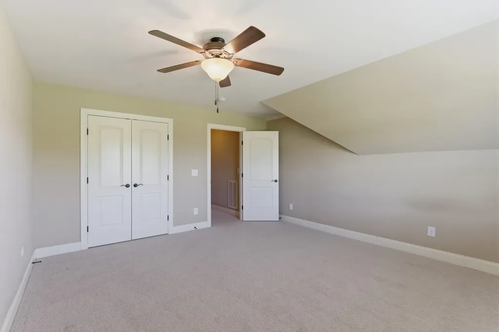 2146 Gorden Crossing Gallatin TN 37066
