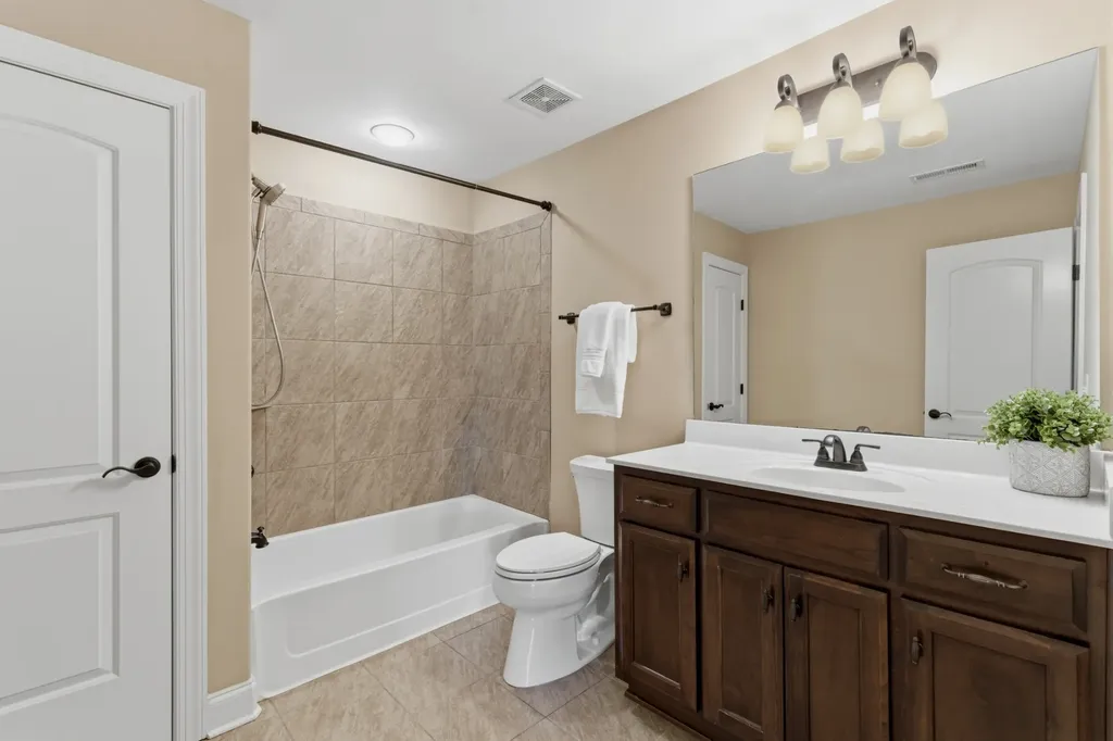 2146 Gorden Crossing Gallatin TN 37066