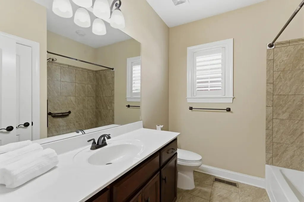 2146 Gorden Crossing Gallatin TN 37066