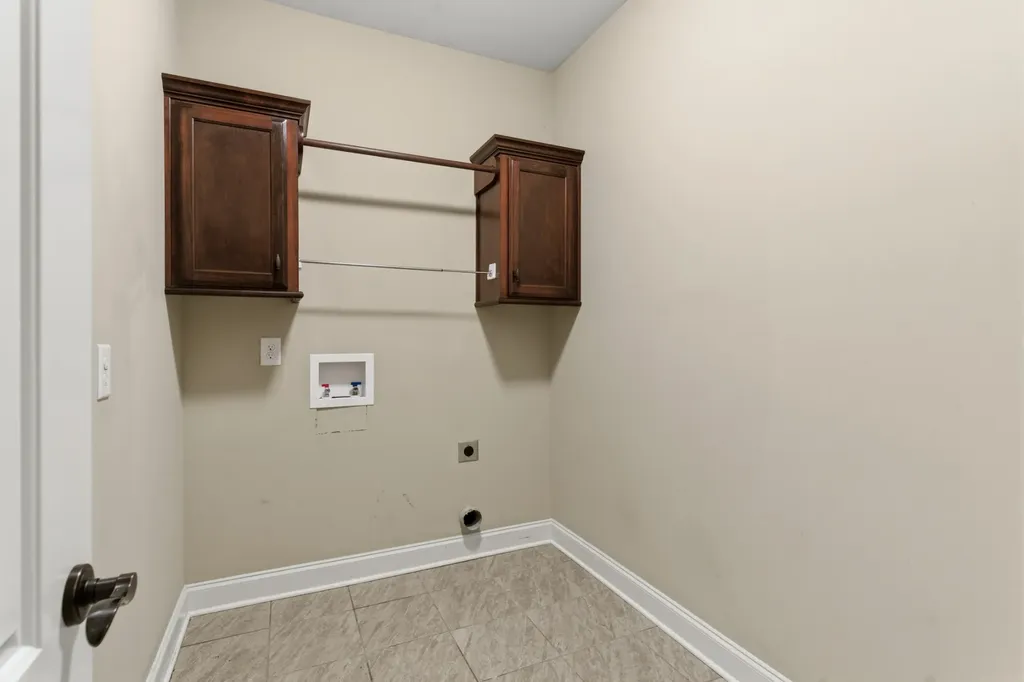 2146 Gorden Crossing Gallatin TN 37066
