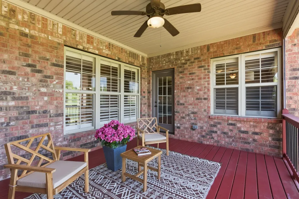 2146 Gorden Crossing Gallatin TN 37066