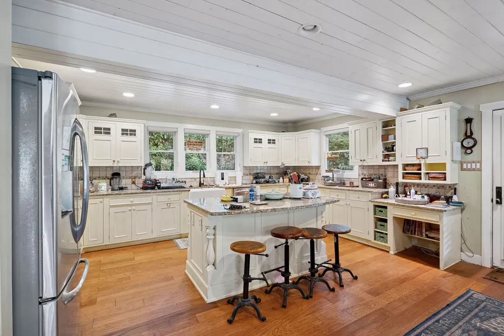 4073 New Highway 96, W Franklin TN 37064