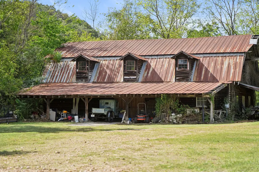 4073 New Highway 96, W Franklin TN 37064