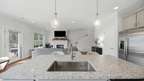 3975 Inlet Loop Chattanooga TN 37416