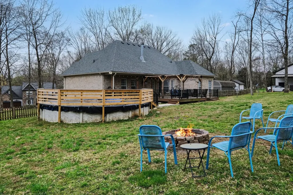 1213 Lake Marie Road Gallatin TN 37066