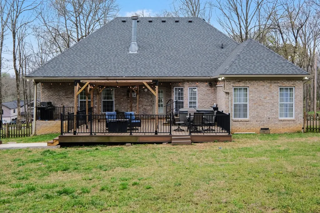 1213 Lake Marie Road Gallatin TN 37066