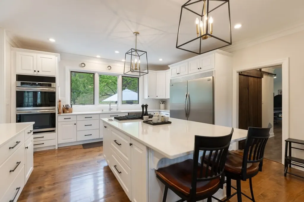 1395 Roy Sellers Road Columbia TN 38401