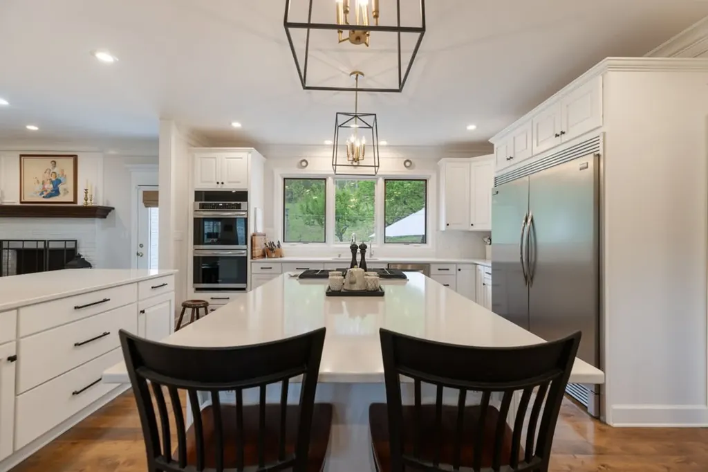 1395 Roy Sellers Road Columbia TN 38401