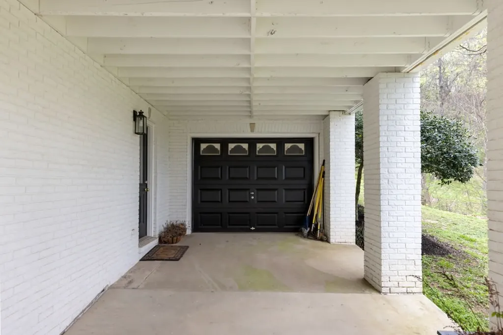 1395 Roy Sellers Road Columbia TN 38401
