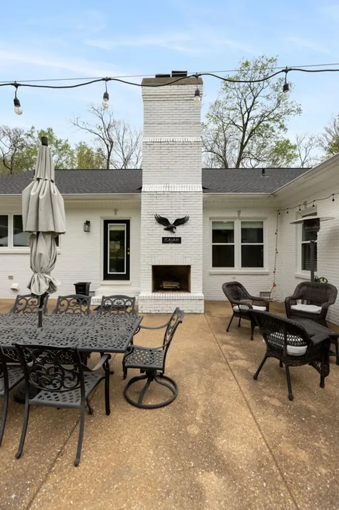 1395 Roy Sellers Road Columbia TN 38401