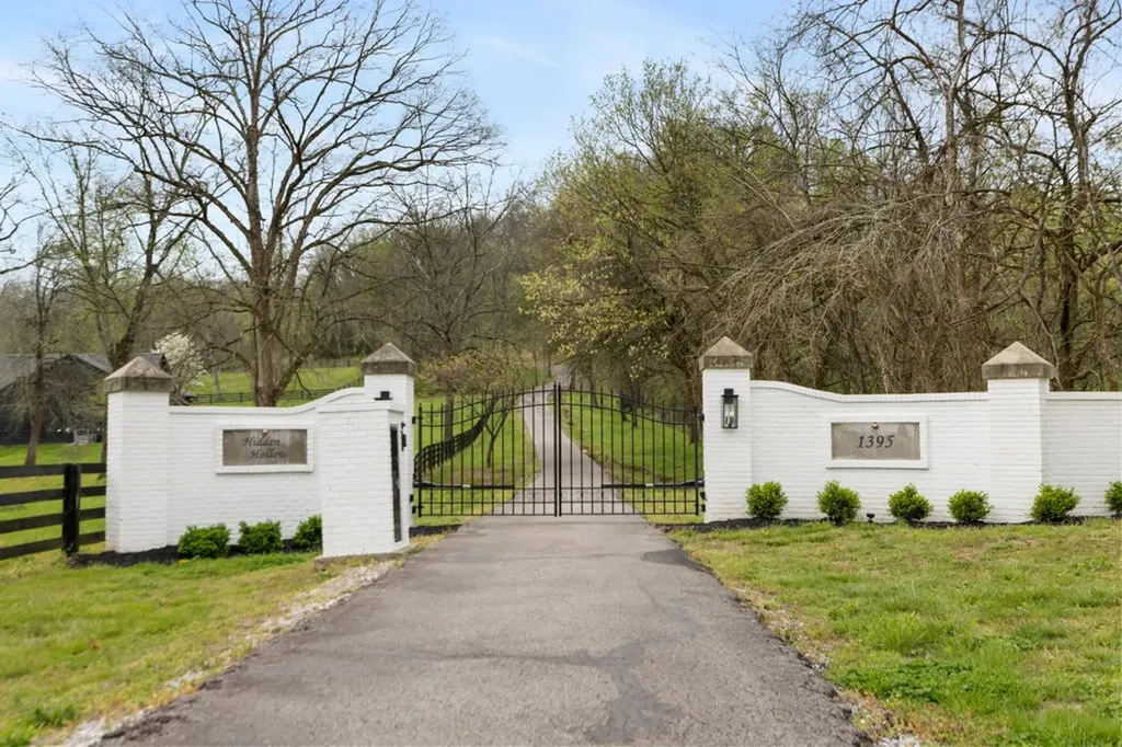 1395 Roy Sellers Road Columbia TN 38401