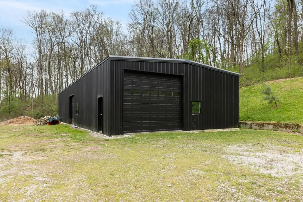 1395 Roy Sellers Road Columbia TN 38401