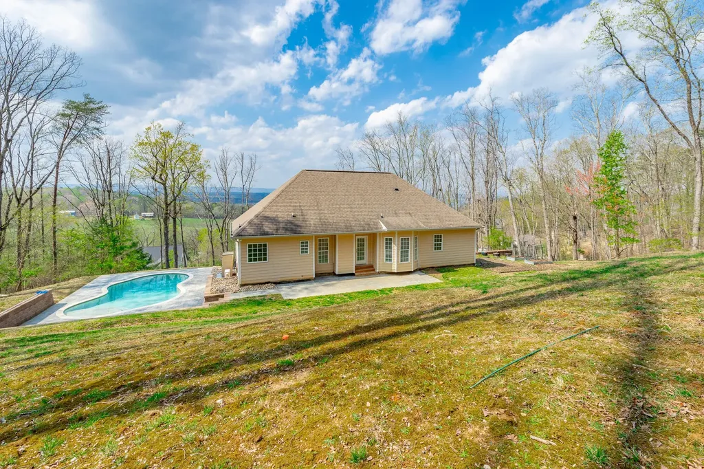 9768 Caseview Drive Harrison TN 37341