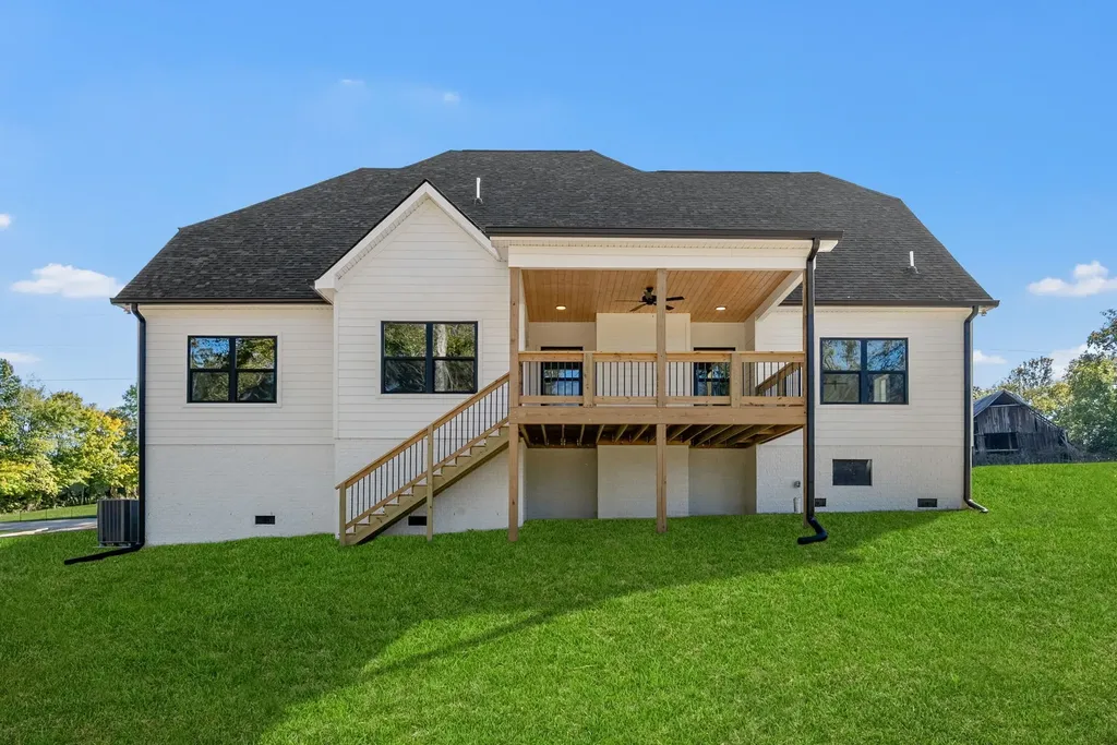 1808 Gholson Road Clarksville TN 37043