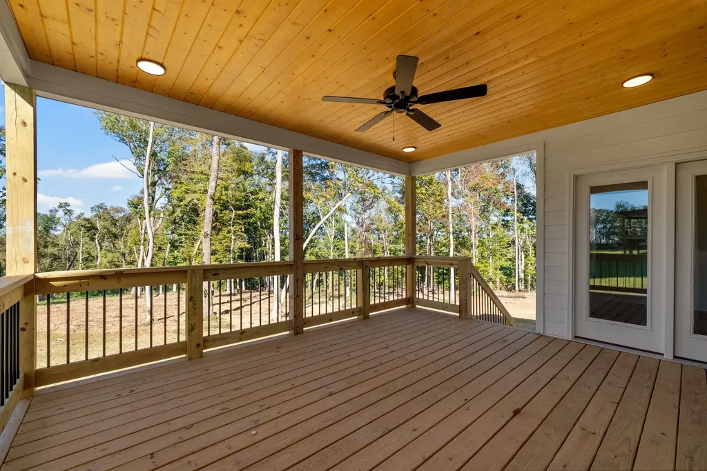 1808 Gholson Road Clarksville TN 37043
