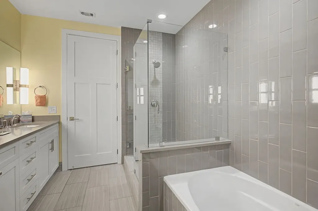 20 Rutledge Street Nashville TN 37210