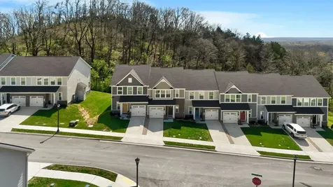 1038 Mountain View Drive Thompsons Station TN 37179