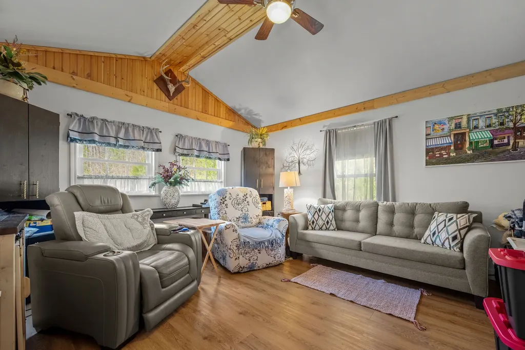 1987 Bobo Hollow Road Tullahoma TN 37388