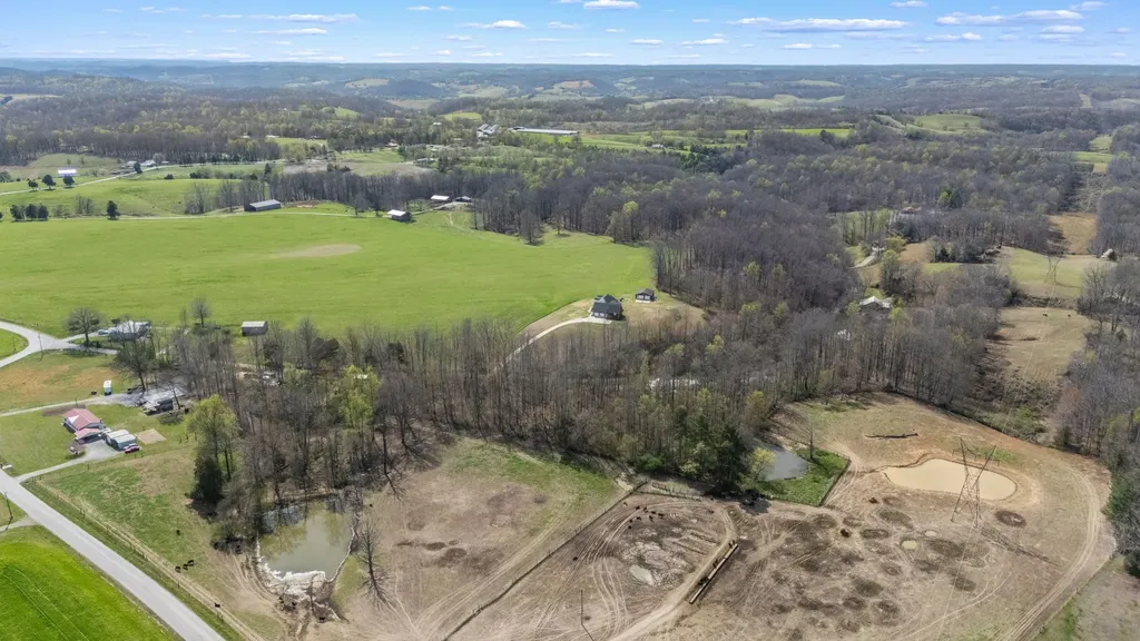 1987 Bobo Hollow Road Tullahoma TN 37388