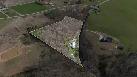 1987 Bobo Hollow Road Tullahoma TN 37388